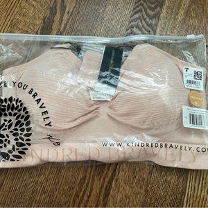 NWT Kindred Braverly Nursing Pumping SportsBras